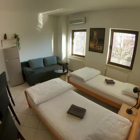 Ivan-experience 2 Bedrooms *